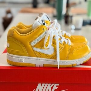 Nike x Supreme Air Force 2 Women’s Sneakers 7.5